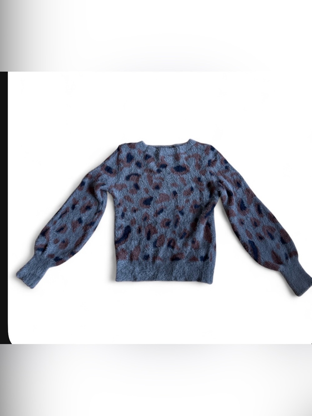 Sofía brand fuzzy leopard sweater